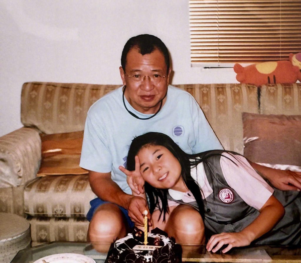 許紹雄女兒悼念父親